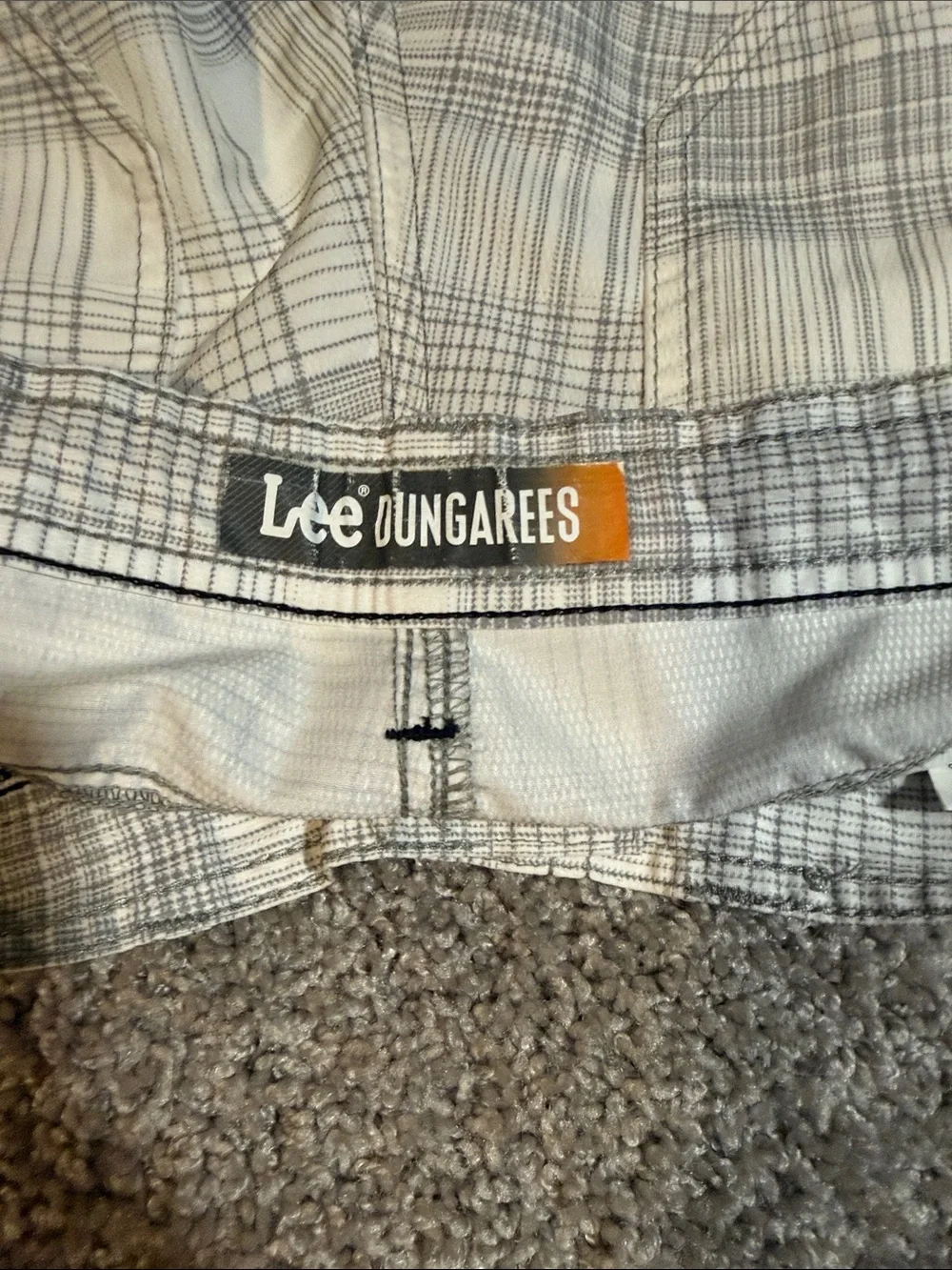 Lee Men’s White and Gray Plaid Cargo Shorts